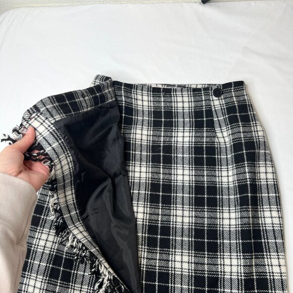 Vintage Cambridge Country Wool Plaid Wrap Skirt FringeTrim Maxi Black White 6P - Picture 7 of 7